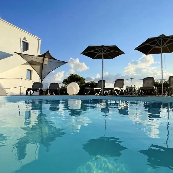Hermoso Luxury Suites, hôtel à Monolithos