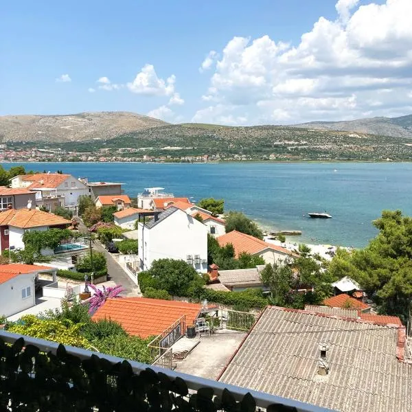 Levanda, Hotel in Trogir