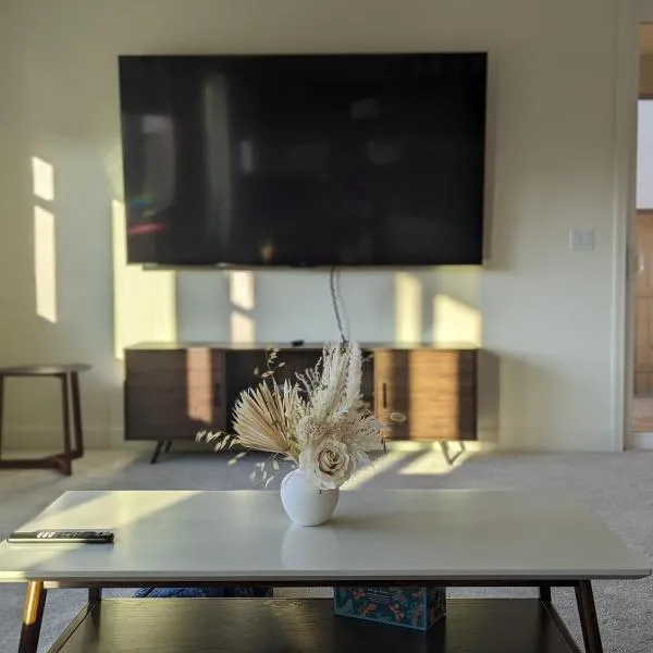 Modern, Spacious & Relaxing Home in Sparks, NV, hotell i Sparks