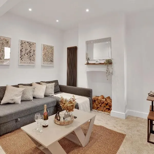 The Bay Escape -Lovely 3bd house, hotel in Cardiff