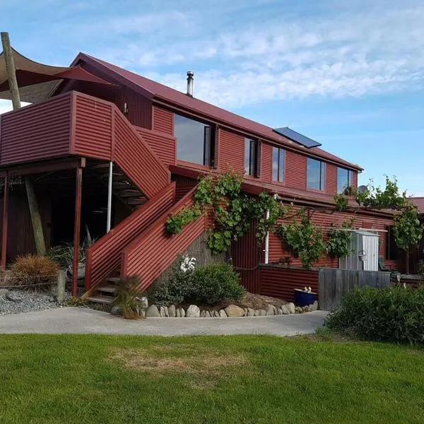 2 bedroom Apartment@Boutique Barn House Farm Stay, hotel v destinaci Timaru
