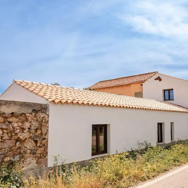 Casa Sardinia、ムラヴェーラのホテル
