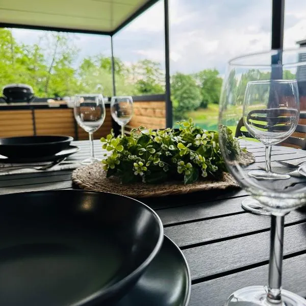 KOLPA - Luxury Natura House, hôtel à Gradac