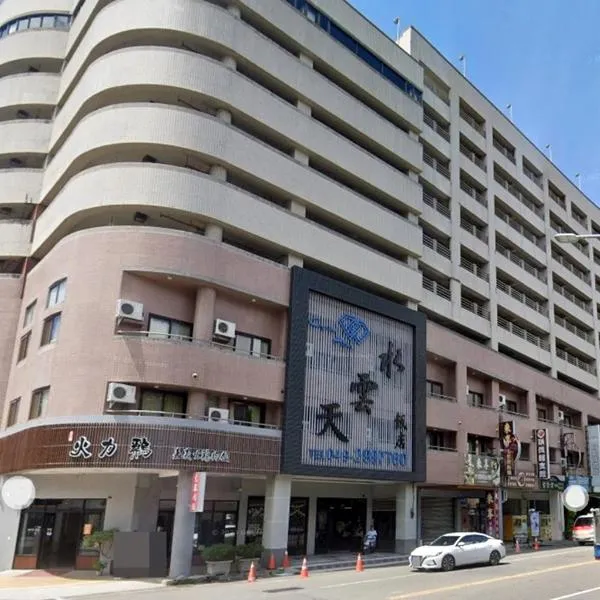 Crystal Hotel, ξενοδοχείο σε Puli