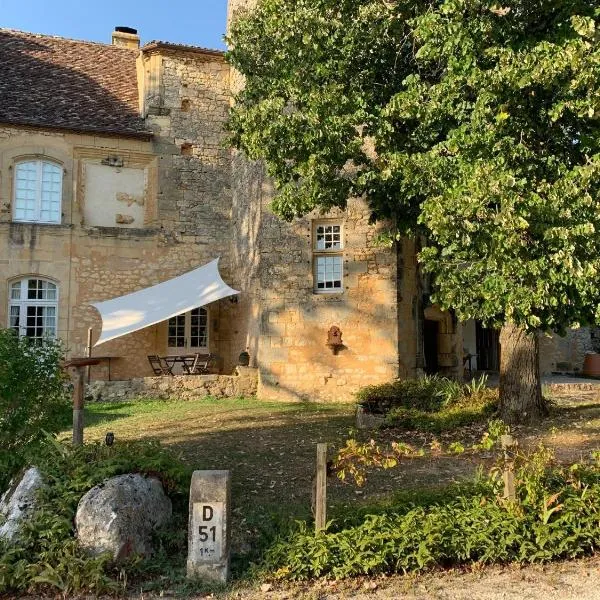 Château de Monsac, hotel in Monsac