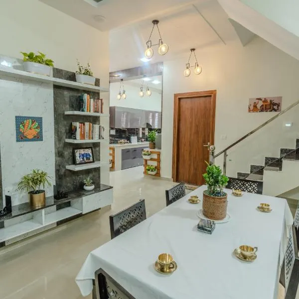 Dhruva - Luxury Villa in CBD, Hotel in Dehradun