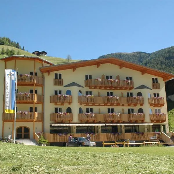 Macher's Landhotel, hotell sihtkohas Sankt Jakob in Defereggen