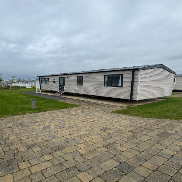 Lovely 2-Bed Caravan in Prestonpans