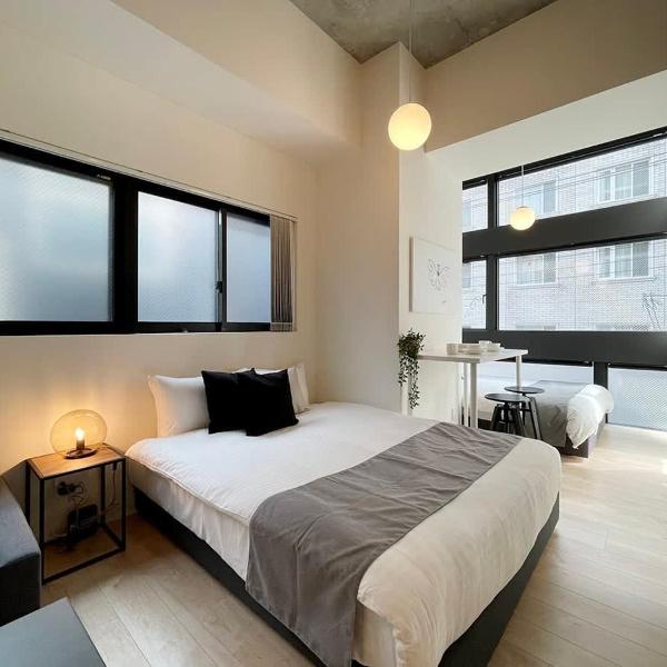 Brand new 1BR apt 5 mins walk to peace park great city view good for 7PPL