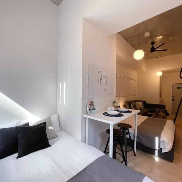 bHOTEL Nekoyard - New 1 BR apt 5 mins to peace park with loft and balcony Good for 7PPL