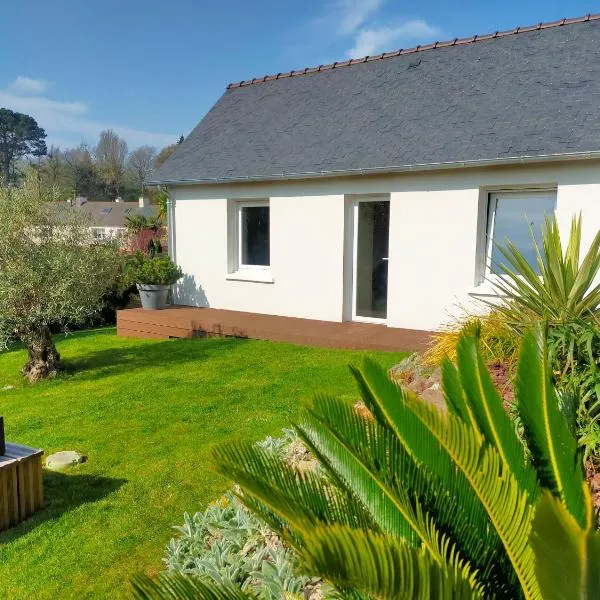 La chambre de KERLAGATU, hotel v destinaci Quimper