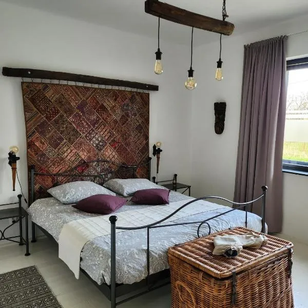 Moongardenhouse, ξενοδοχείο σε Kováčovce