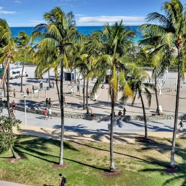 NEW Amazing large 3BR direct oceanfront Penthouse On Ocean Drive!!, hotel in Miami Beach