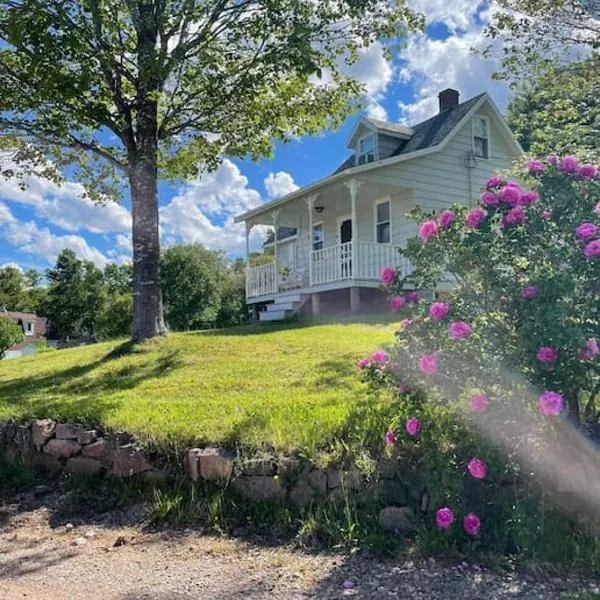 Ardan Cottage in Ingonish, hotel en Ingonish