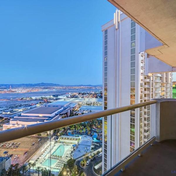 MGM Signature-28-714 1BR 2-Bath Balcony Suite, Las Vegas
