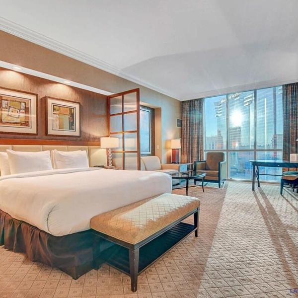 MGM Signature-30-719 Strip View Jacuzzi Studio, Las Vegas