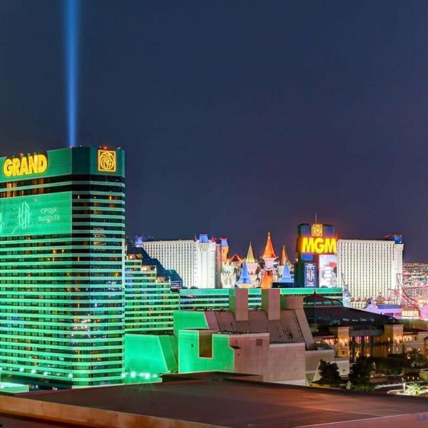 Signature 2Br3Ba balcony combo units 31-702 and 04, Las Vegas