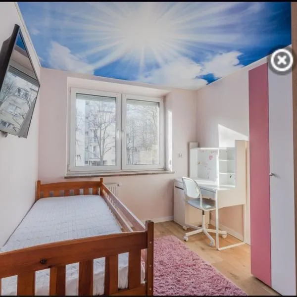 Blue Sky Apartment, hotel v Gdyni