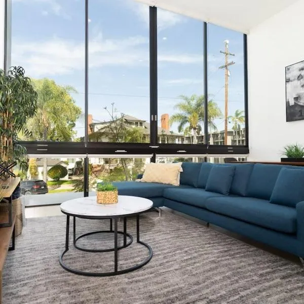 Bright and Trendy - Panoramic - Chic - Prime Location, Hotel in San Diego