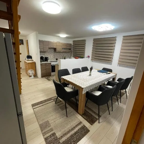 SZŐLŐFÜRT-FA-HÁZ VÁSÁROSNAMÉNY-GERGELYIUGORNYA, hotel v destinaci Vásárosnamény