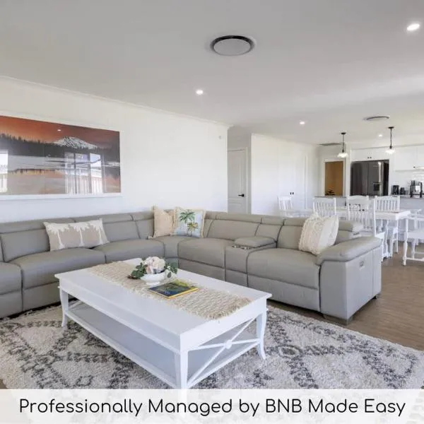 Luxury on Lesmurdie - Close to Zoo & Golf Club, hotell i Dubbo