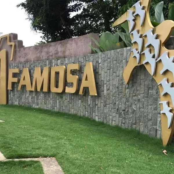 Afamosa Resort Dsavoy Condo, hotel en Kampong Alor Gajah