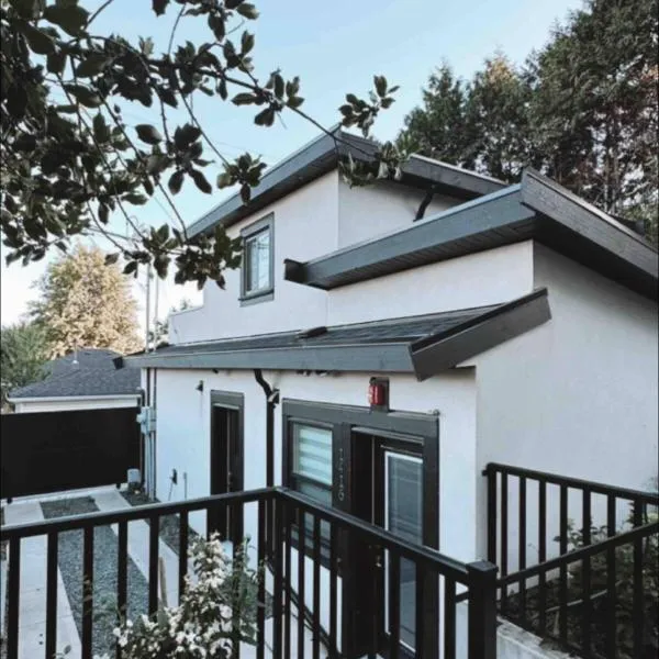 Modern Home in Vancouver close to Downtown and Airport, hotel in Vancouver