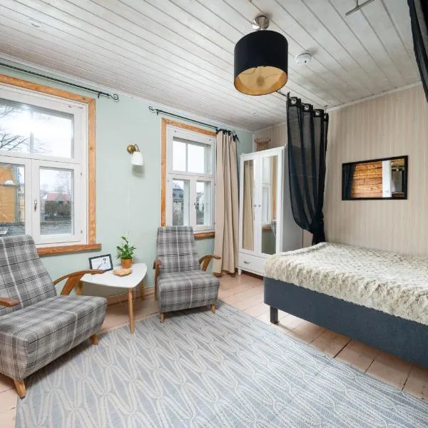 Garden Studio next to Telliskivi & Old Town, hotell Tallinnas