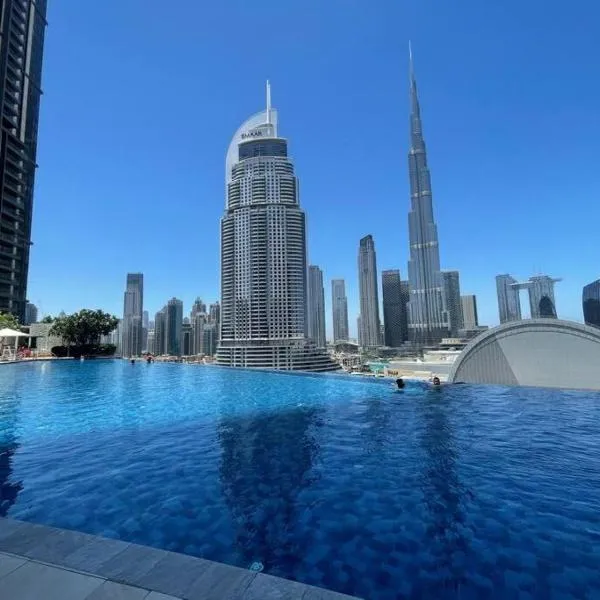 The Address Fountain Views - Residence 2 Bedroom with Burj Khalifa view and access to Dubai mall, hotel in Dubai