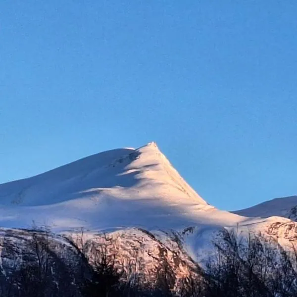 Villa Skoglund, hotel in Stranda