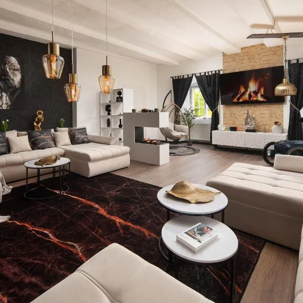 Luxus wohnen im Schloss Corvey für 1-6 Gäste im UNESCO Weltkulturerbe Höxter Weserbergland free W-Lan Parken Netflix für Familien Paare und Geschäftsreisende inkl Handtücher Seife Nintendo Switch uvm, hôtel à Höxter