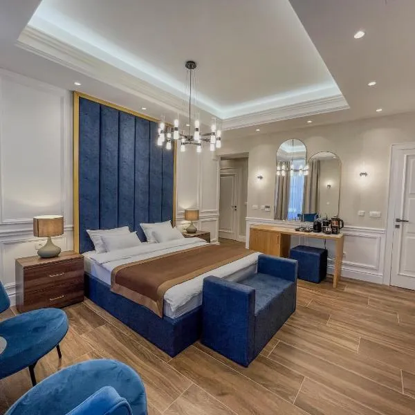 Hive Luxury Suites by MN Property, готель у Которі