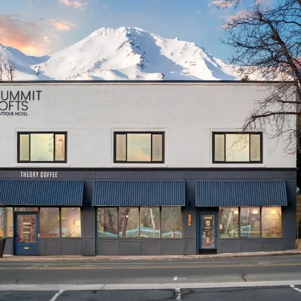 Summit Lofts Boutique Hotel, hotel u gradu Mount Shasta