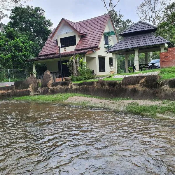 Teratak D Tuntung, Hulu Langat, hotel in Kampong Mesjid