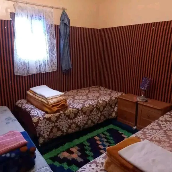 GITE ROURAL TATIOUINE Midelt, hotel sa Tattiouine