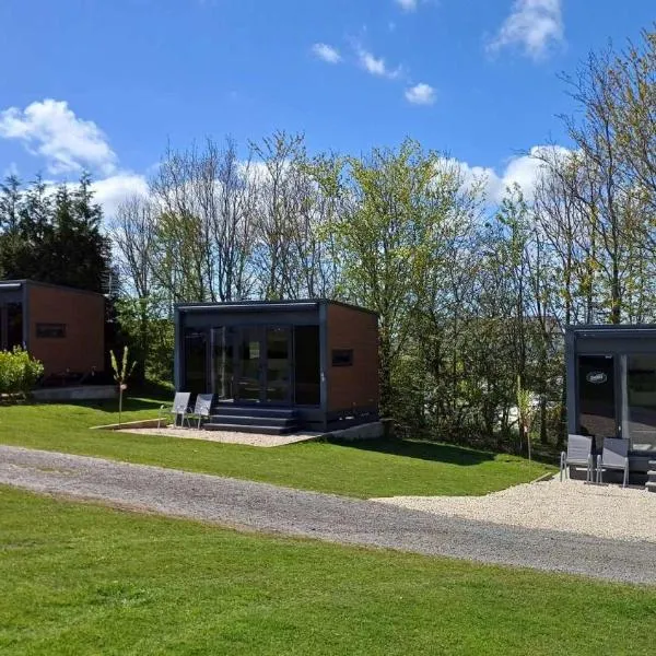 Luxury Pods at Mornest Caravan Park, Anglesey, hotel em Gaerwen