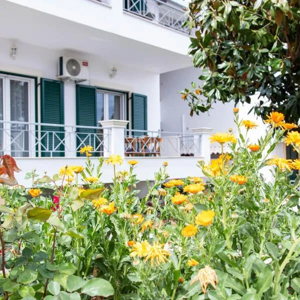 TheasHomly, hotel v destinaci Kastanéa