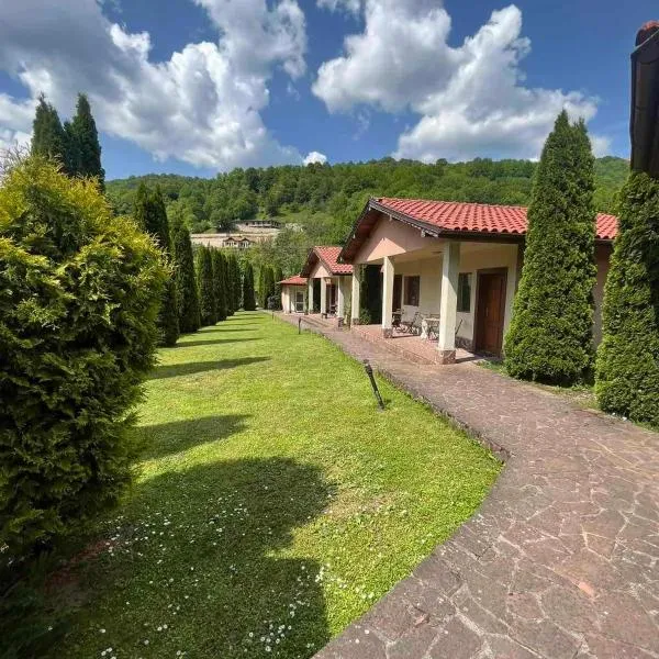 Вили Тихия Кът, hotel in Ribarica