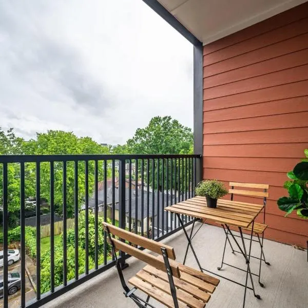 ATL Downtown New-Built Roof-top balcony City View 525Pkwy, hotel in Atlanta