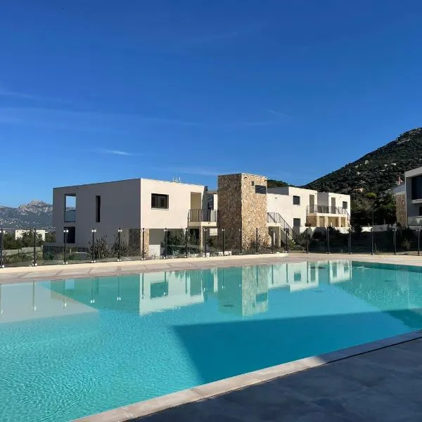 T2 dans une résidence neuve avec piscine, hotel en Calvi