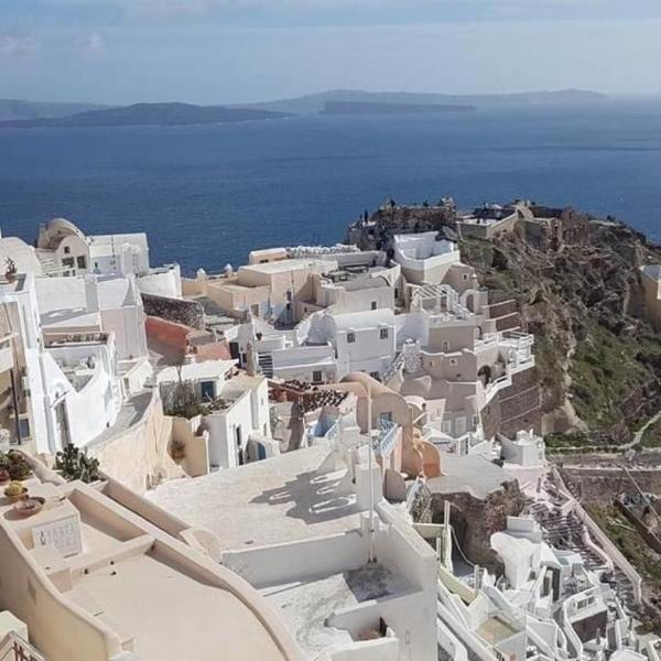 Beautiful Oia Villa - Spectacular Sea Views - Sunset & Caldera Views - Aegean Serenity Villa