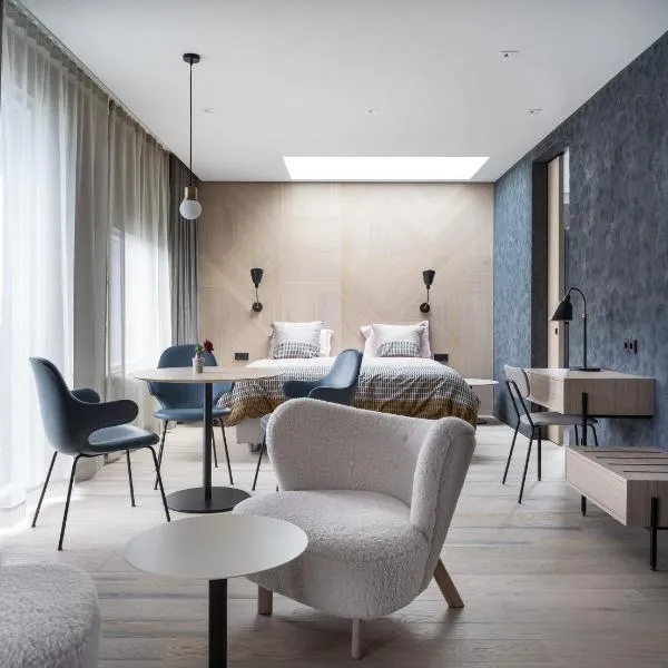 Hotel Lotus, hótel í Reykjavík