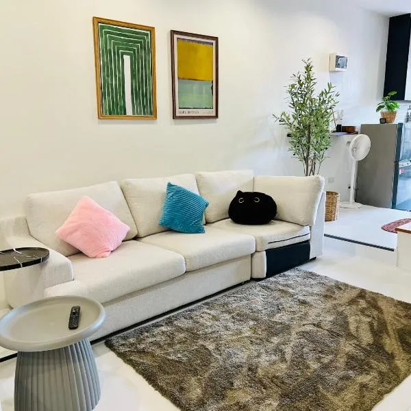 The Rooftop Townhouse in Center of Pattani, hotel di Ban Rusamilae