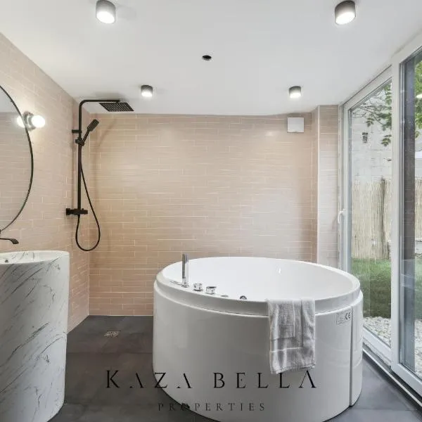 KAZA BELLA - Maisons Alfort 6 Luxurious little house with private garden and Jacuzzi, hotel in Maisons-Alfort
