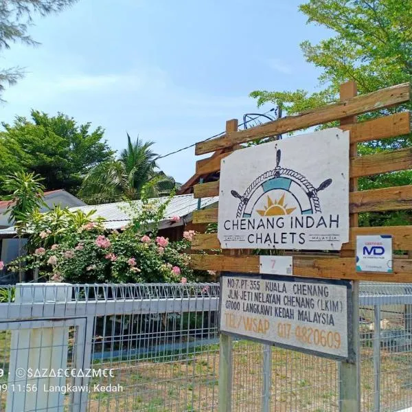 Chenang Indah Chalets,位于珍南海滩的酒店