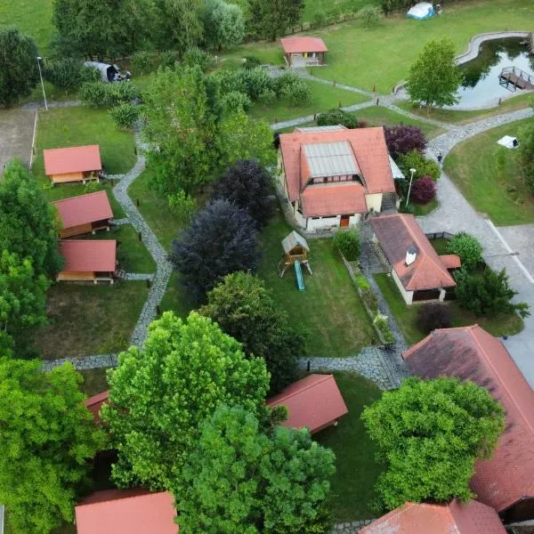 Apartments Kamp Podgrad Vransko, hotel v destinaci Vransko