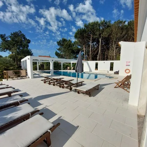 Vila Louro, hôtel à Santa Cruz