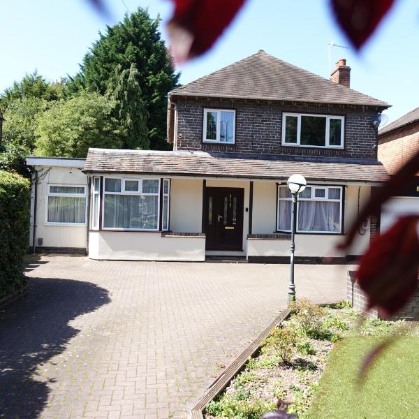 Large 4 Bed House, Sleeps 7, Near NEC, BHX, City Centre, Birmingham