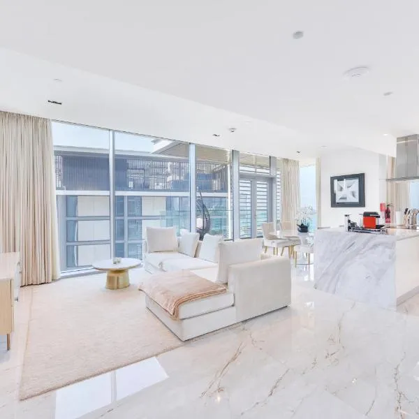Premium 2+1 BR condo in the heart of Bluewaters Island, hotel v Dubaji
