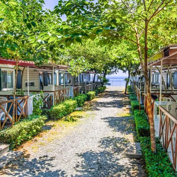 Camping La Focetta Sicula, hotel in SantʼAlessio Siculo